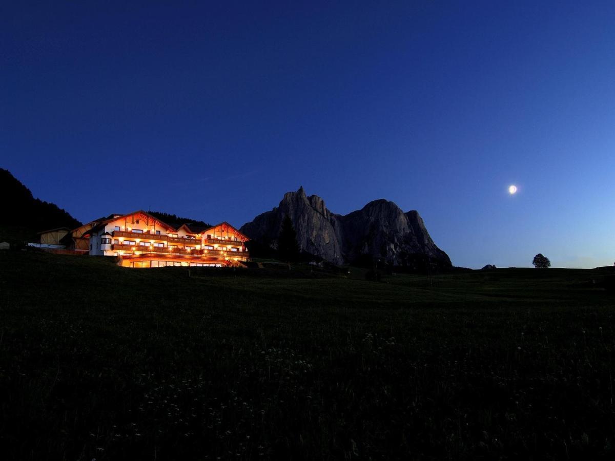 Hotel Rosslaufhof Kastelruth Buitenkant foto