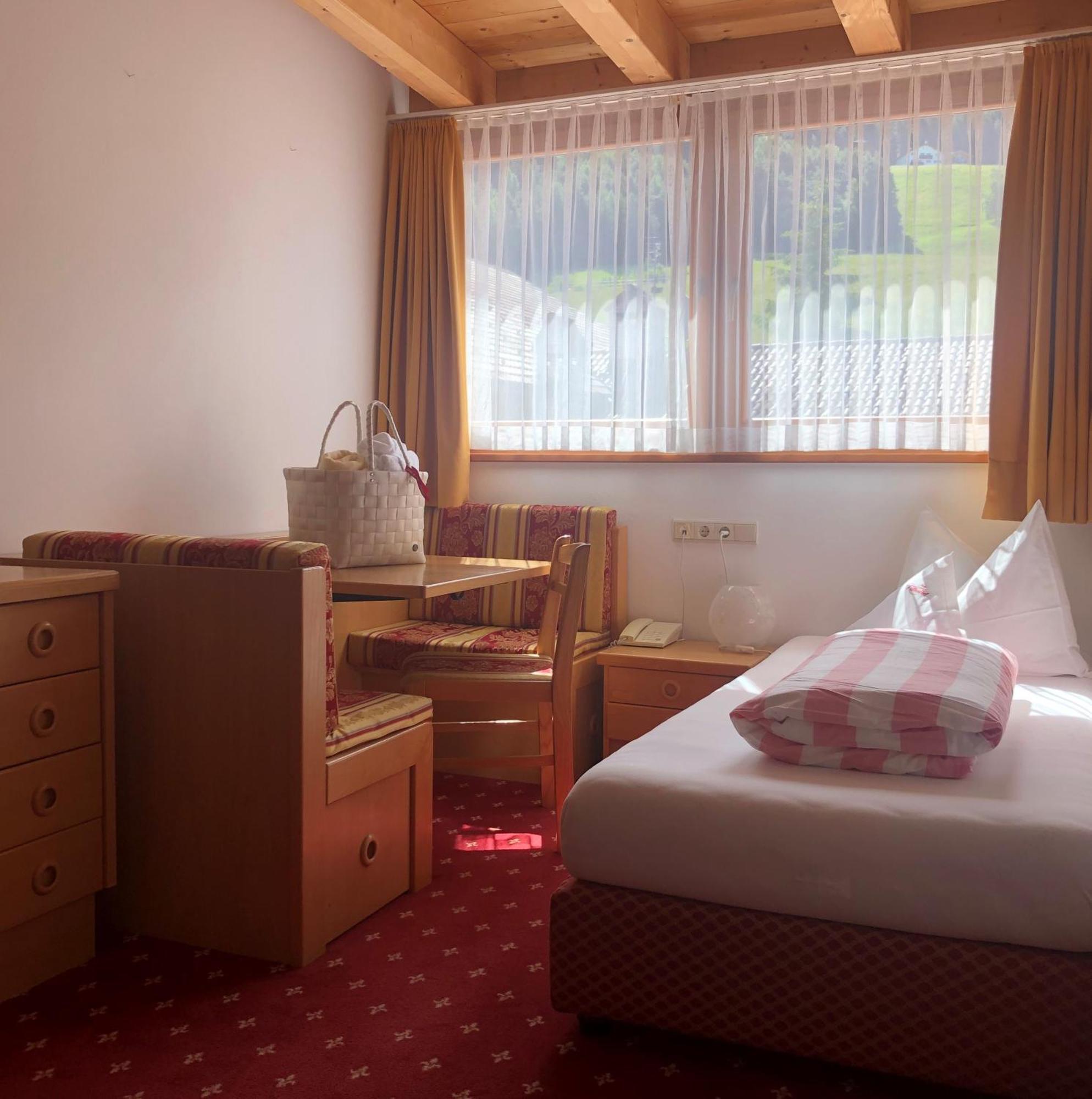 Hotel Rosslaufhof Kastelruth Buitenkant foto